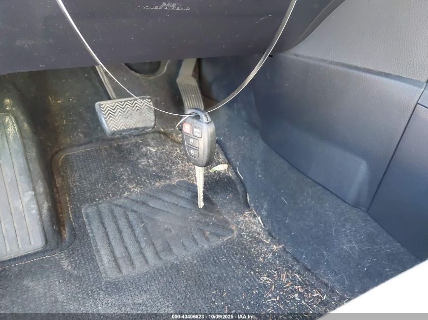 2015 Toyota Corolla Le VIN: 2T1BURHE4FC349677 Lot: 43406623