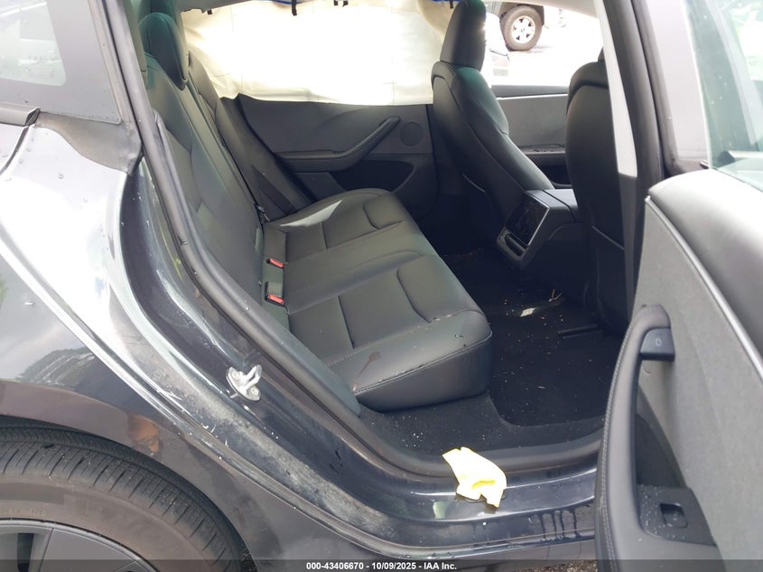 2025 Tesla Model 3 Long Range Rear-Wheel Drive VIN: 5YJ3E1EA3SF951335 Lot: 43406670