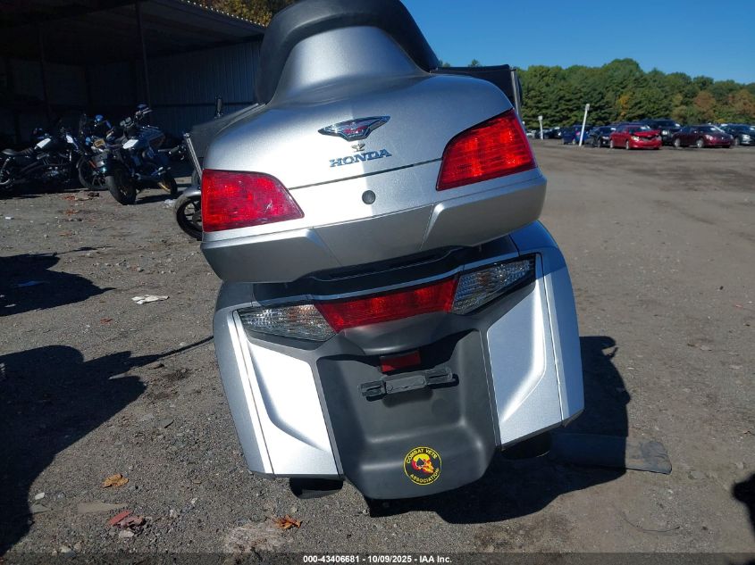 2015 Honda Gl1800 Abs VIN: JH2SC68N7FK100328 Lot: 43406681