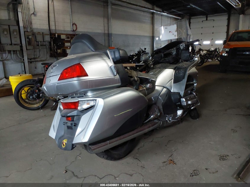 2015 HONDA GL1800 auction photo 4