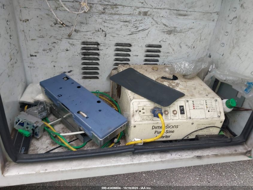 2009 Ford F-450 Chassis Xl/Xlt VIN: 1FDAF46Y09EB26555 Lot: 43406684