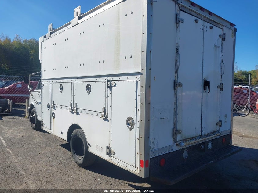 2007 Chevrolet Express Cutaway Work Van