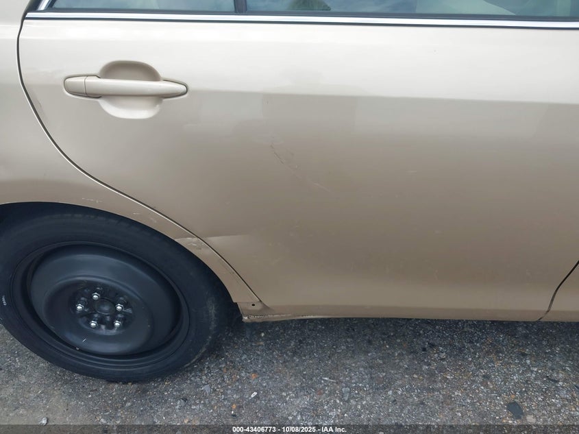 2011 Toyota Camry Le VIN: 4T1BF3EK0BU721655 Lot: 43406773