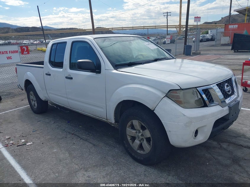 NISSAN FRONTIER SV
