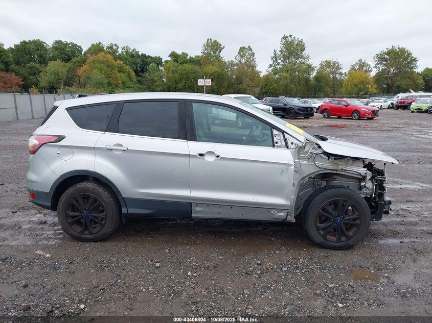 2017 FORD ESCAPE SE 1FMCU0GD5HUA74380