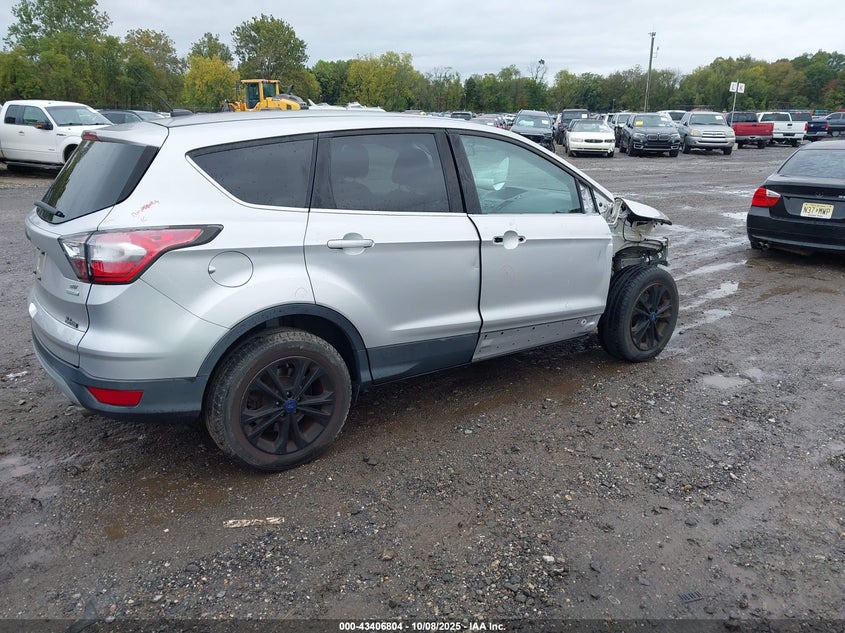 2017 FORD ESCAPE SE 1FMCU0GD5HUA74380