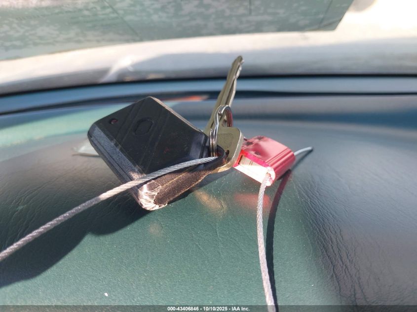 1993 Toyota Camry Le VIN: 4T1SK12E4PU314105 Lot: 43406846