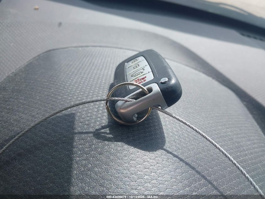 2013 Hyundai Veloster Turbo W/Blue VIN: KMHTC6AE5DU108013 Lot: 43406879