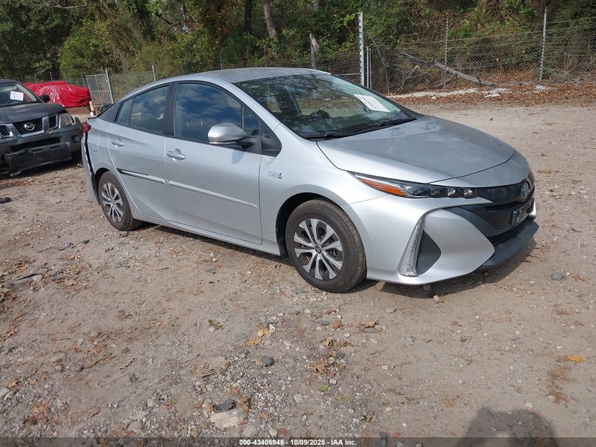 TOYOTA PRIUS PRIME LE