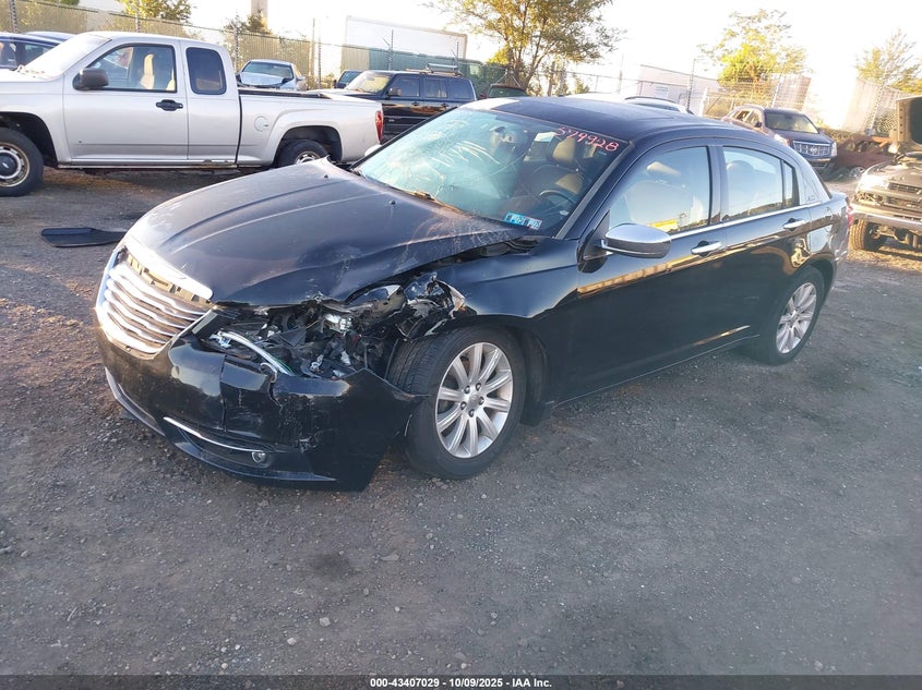 2013 CHRYSLER 200 LIMITED 1C3CCBCG5DN579928