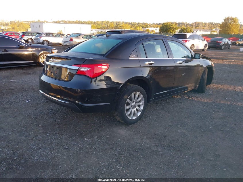 2013 CHRYSLER 200 LIMITED 1C3CCBCG5DN579928