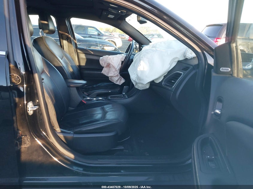 2013 CHRYSLER 200 LIMITED 1C3CCBCG5DN579928