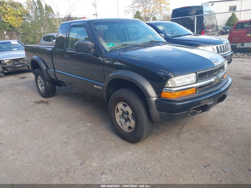 1GCCT19X038282754 2003 Chevrolet S-10 Ls auction photo 1