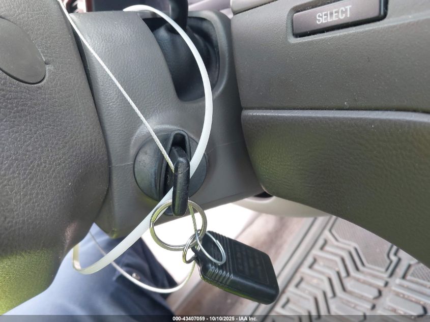 2004 Lincoln Town Car Signature VIN: 1LNHM81WX4Y604473 Lot: 43407059