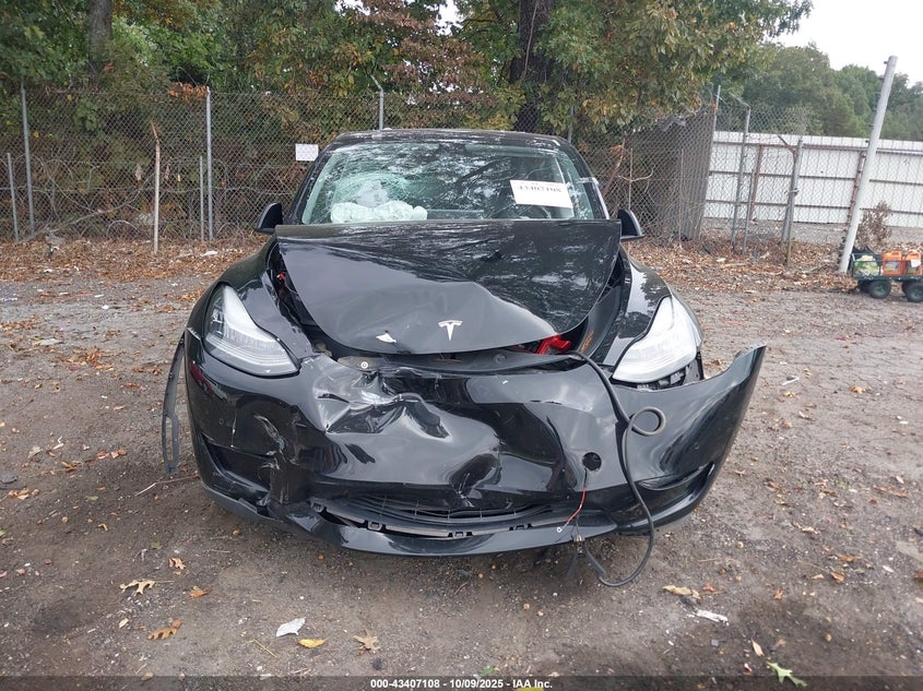 2021 Tesla Model Y Standard Range Rear-Wheel Drive VIN: 5YJYGDED4MF126113 Lot: 43407108