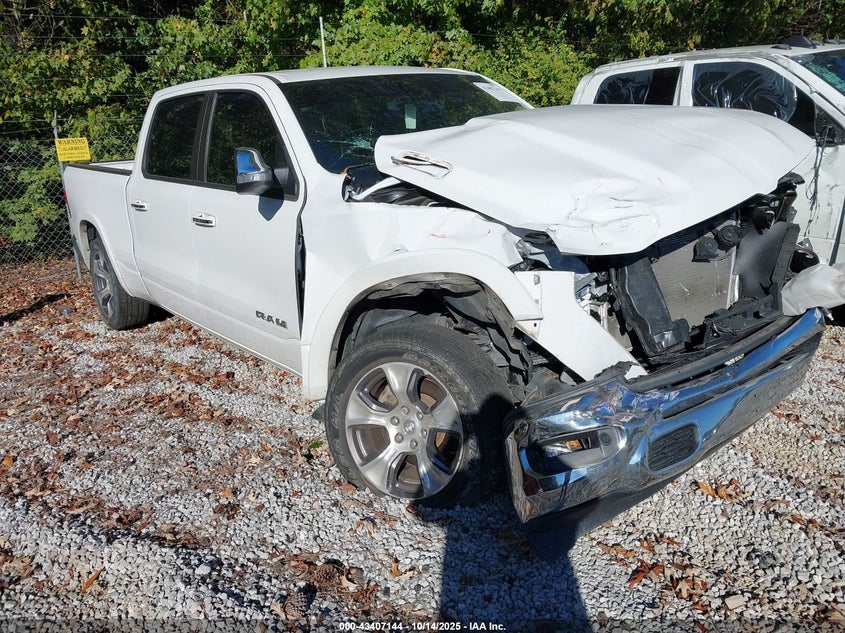 RAM 1500 LARAMIE 4X4 6 4 BOX