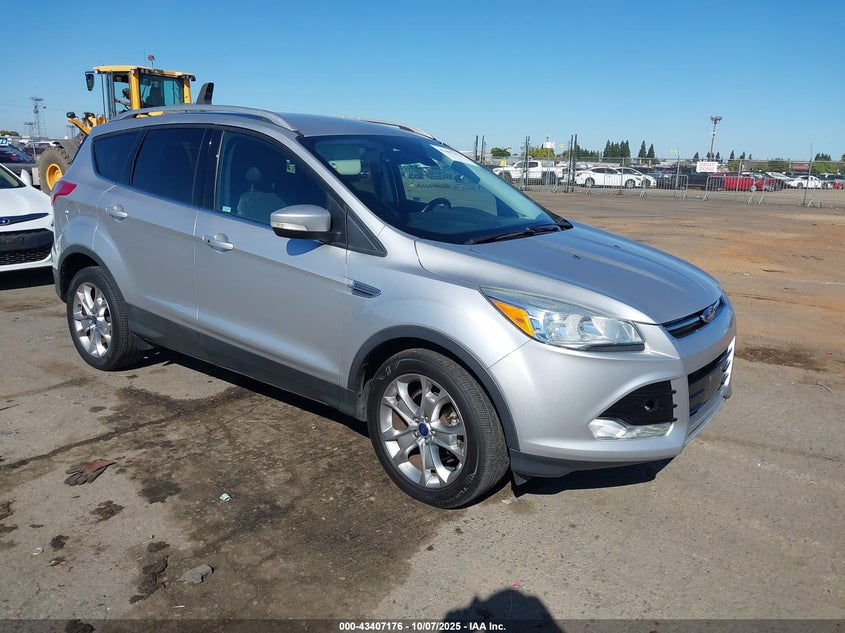 FORD ESCAPE TITANIUM