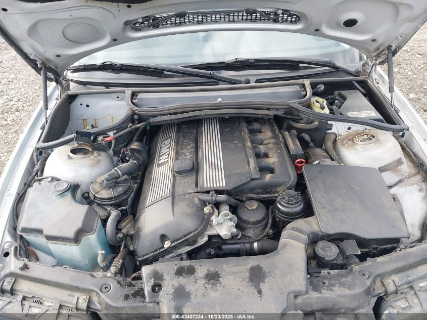 2005 BMW 325It VIN: WBAEN33405EZ15736 Lot: 43407234