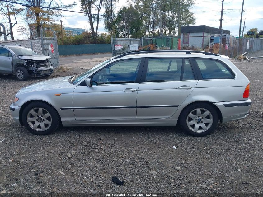 2005 BMW 325It VIN: WBAEN33405EZ15736 Lot: 43407234