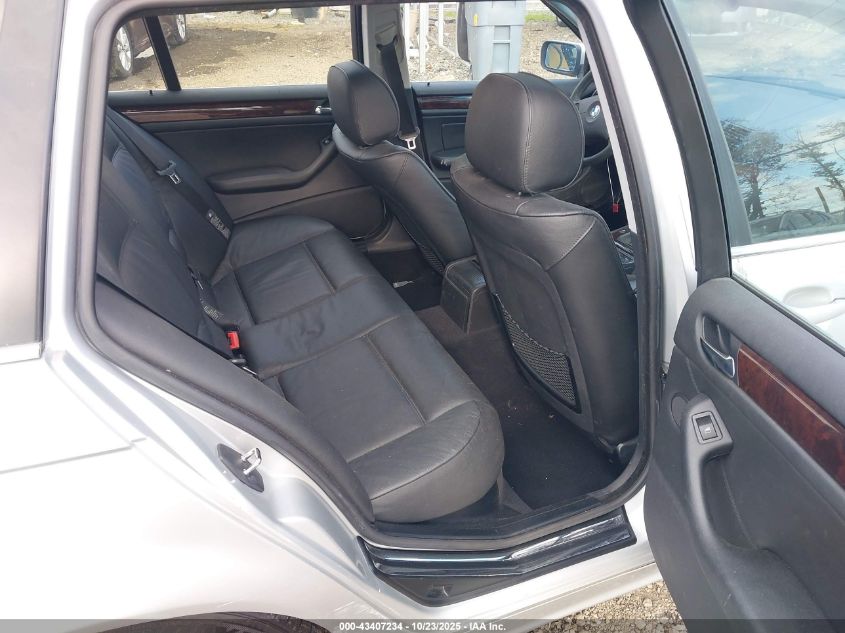 2005 BMW 325It VIN: WBAEN33405EZ15736 Lot: 43407234