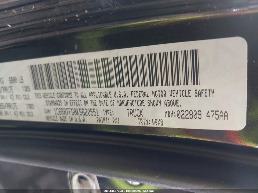 2019 Ram 1500 Classic Tradesman 4X4 6'4 Box VIN: 1C6RR7FG0KS620551 Lot: 43407328