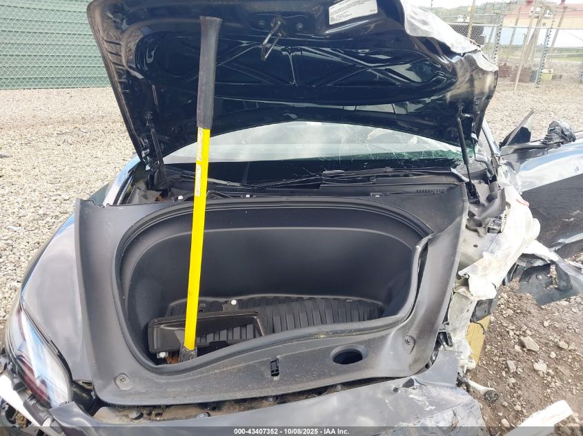 2025 Tesla Model 3 Long Range All-Wheel Drive VIN: 5YJ3E1EB8SF925709 Lot: 43407352