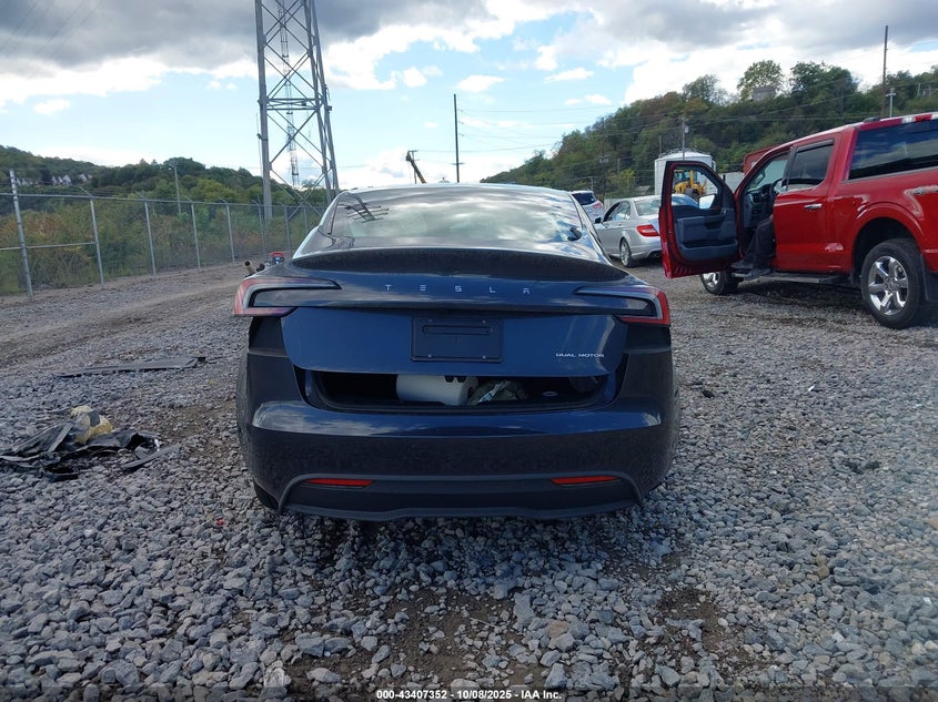 2025 Tesla Model 3 Long Range All-Wheel Drive VIN: 5YJ3E1EB8SF925709 Lot: 43407352