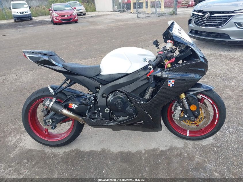 2017 Suzuki Gsx-R750 VIN: JS1GR7MAXH2101766 Lot: 43407358