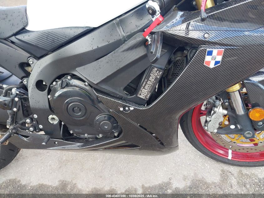 2017 Suzuki Gsx-R750 VIN: JS1GR7MAXH2101766 Lot: 43407358