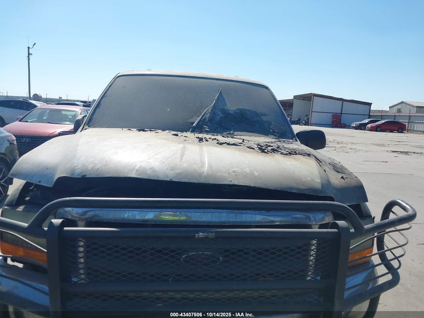 2001 Ford F-350 Lariat/Xl/Xlt VIN: 1FTSW31F51EA25587 Lot: 43407506