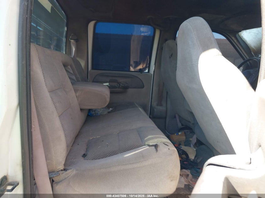 2001 Ford F-350 Lariat/Xl/Xlt VIN: 1FTSW31F51EA25587 Lot: 43407506