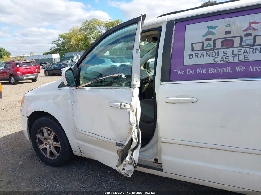 2008 Chrysler Town & Country Touring VIN: 2A8HR54P68R121543 Lot: 43407517