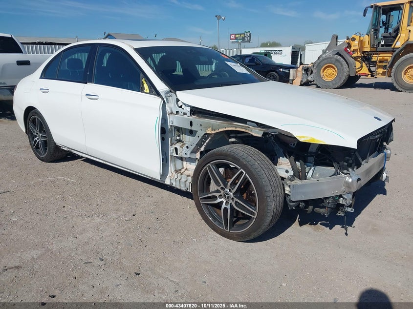 MERCEDES-BENZ E-CLASS E 300