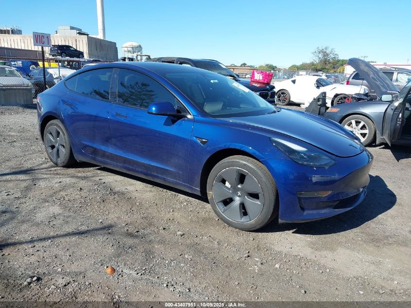 TESLA MODEL 3 REAR-WHEEL DRIVE