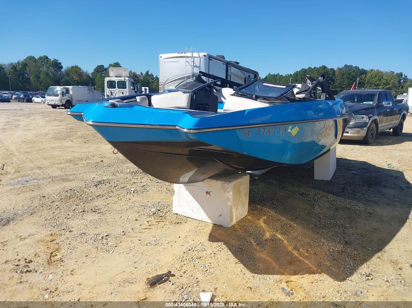 AWRB7336J516 2016   photo no. 2
