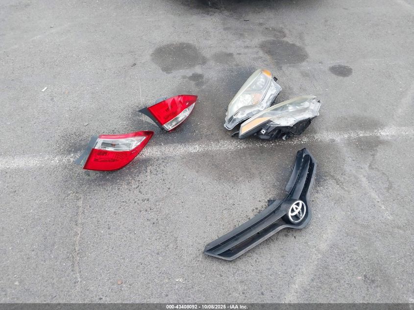 2014 Toyota Corolla Le VIN: 5YFBURHEXEP032646 Lot: 43408092