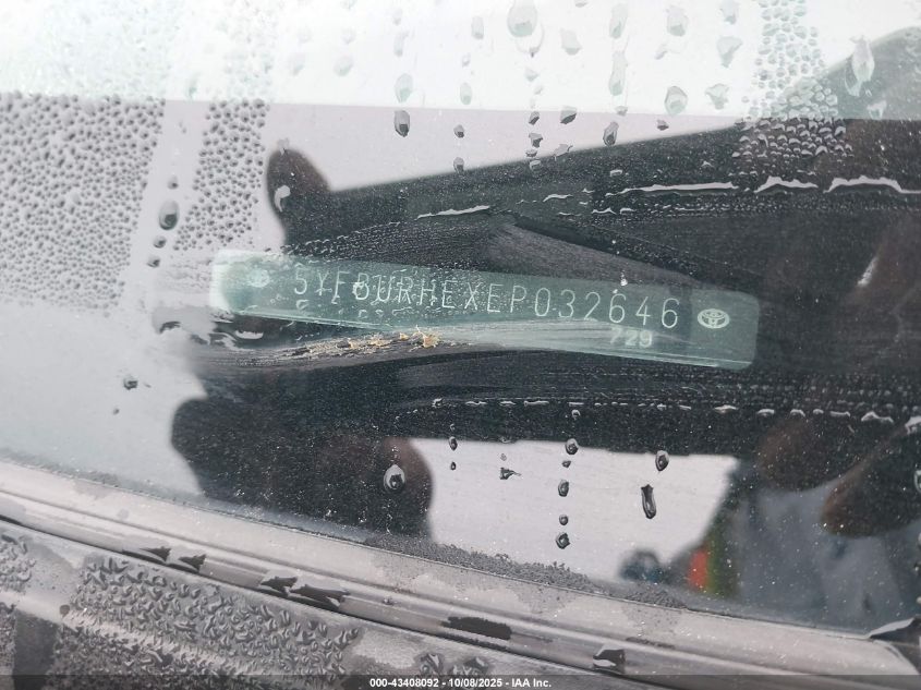 2014 Toyota Corolla Le VIN: 5YFBURHEXEP032646 Lot: 43408092