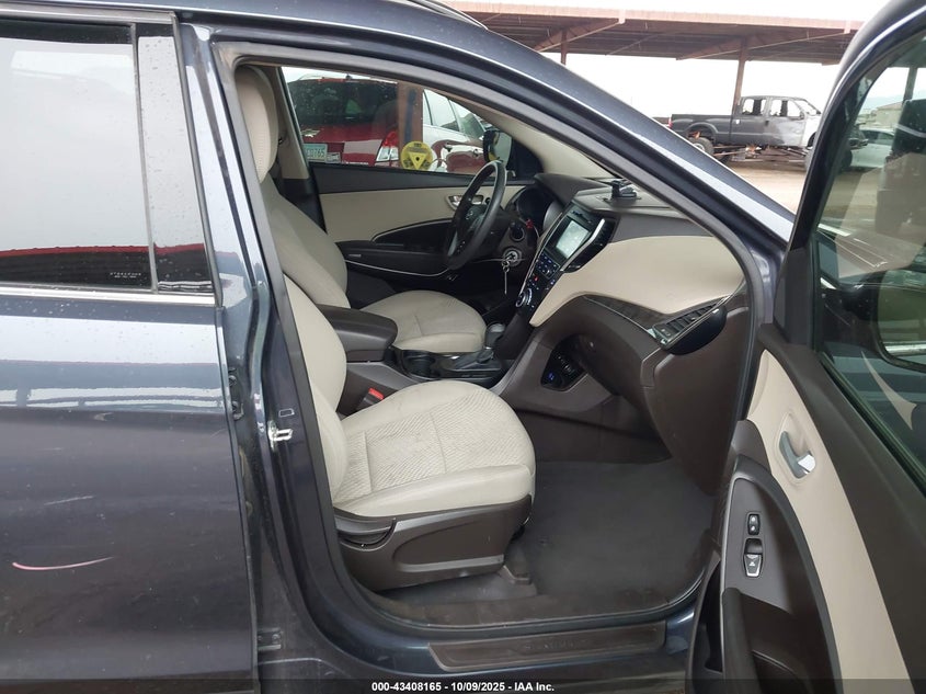 5NMZU3LB1HH007013 2017 HYUNDAI SANTA FE photo no. 5
