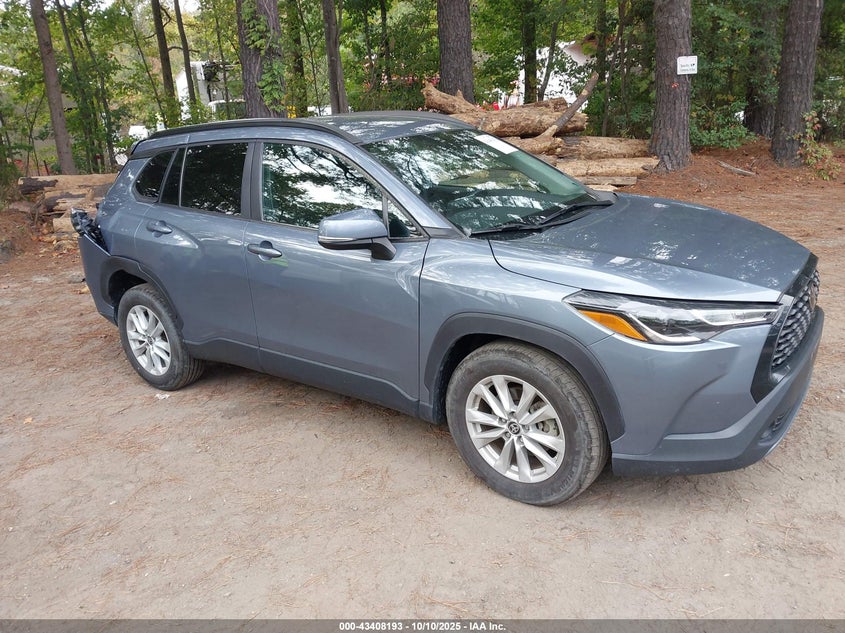 TOYOTA COROLLA CROSS LE