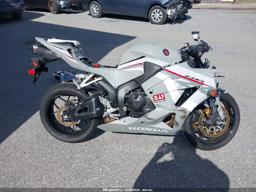 2026 Honda Cbr600 Rr VIN: JH2PC40H7TK300220 Lot: 43408213