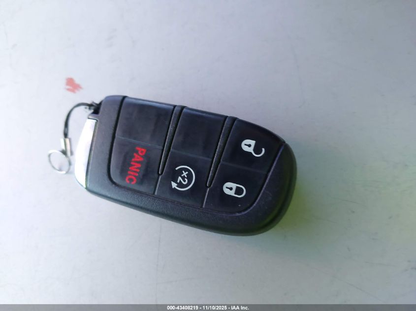 2018 Jeep Renegade Latitude 4X4 VIN: ZACCJBBB7JPJ30032 Lot: 43408219