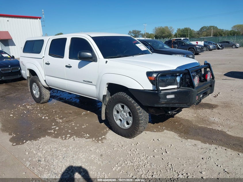 TOYOTA TACOMA BASE V6