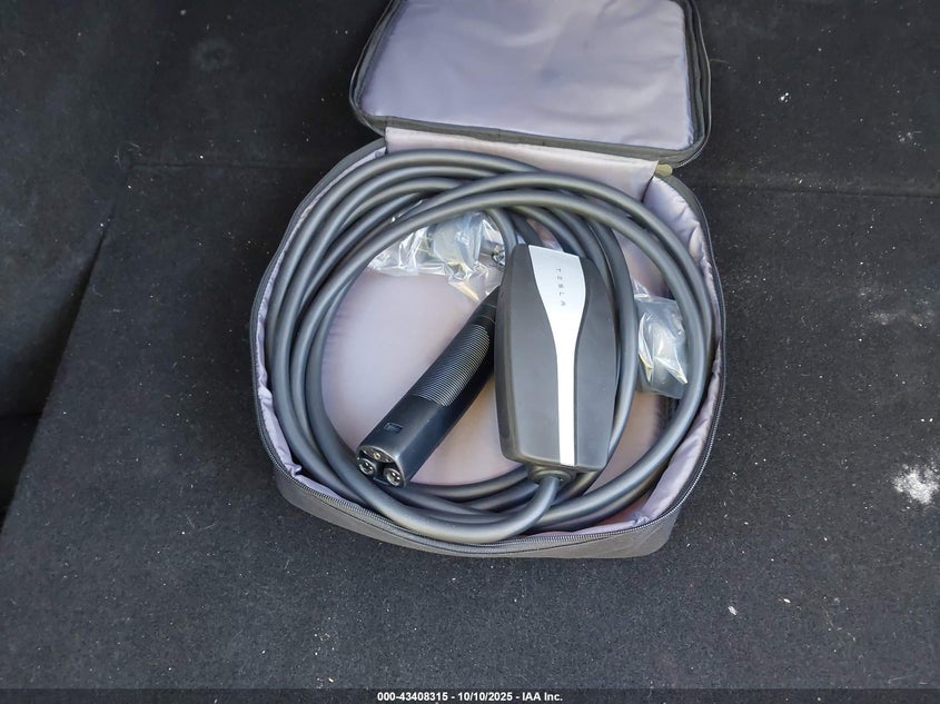 2021 Tesla Model Y Long Range Dual Motor All-Wheel Drive VIN: 5YJYGDEE8MF199767 Lot: 43408315