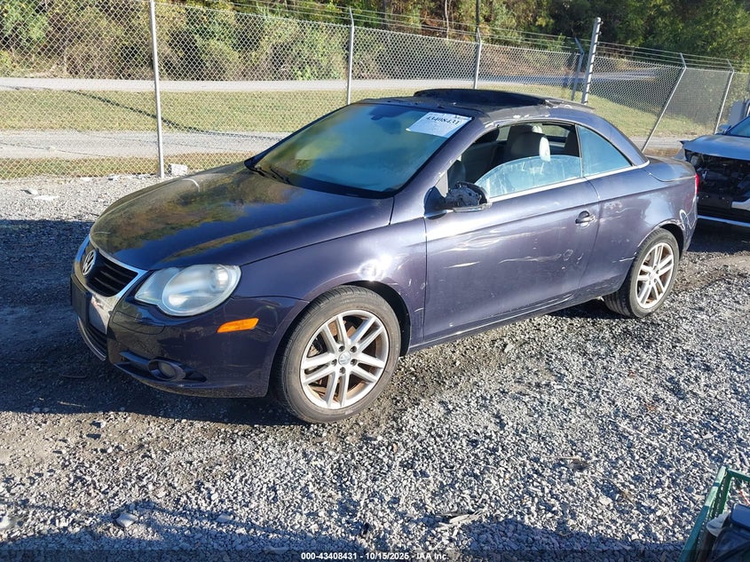WVWFA71F88V015721 2008 VOLKSWAGEN EOS photo no. 2