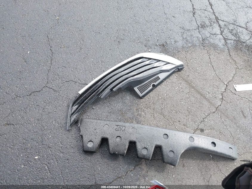 2011 Toyota Sienna Le V6 VIN: 5TDKK3DC5BS118375 Lot: 43408441