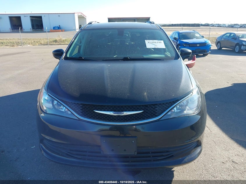 2020 Chrysler Voyager Lxi VIN: 2C4RC1DG4LR156595 Lot: 43408440