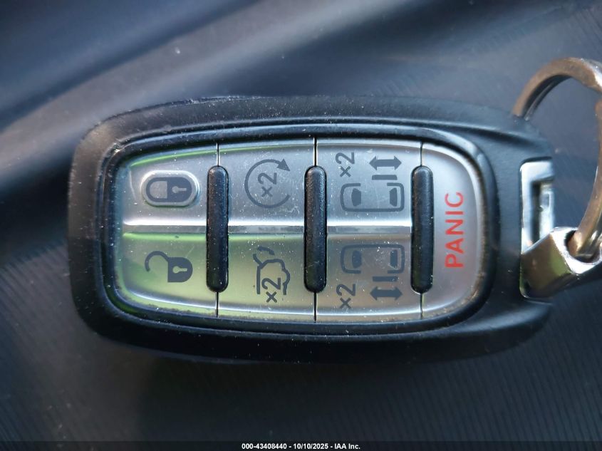 2020 Chrysler Voyager Lxi VIN: 2C4RC1DG4LR156595 Lot: 43408440