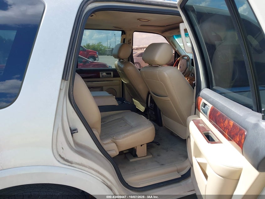 2006 Lincoln Navigator Luxury/Ultimate VIN: 5LMFU27506LJ14351 Lot: 43408447