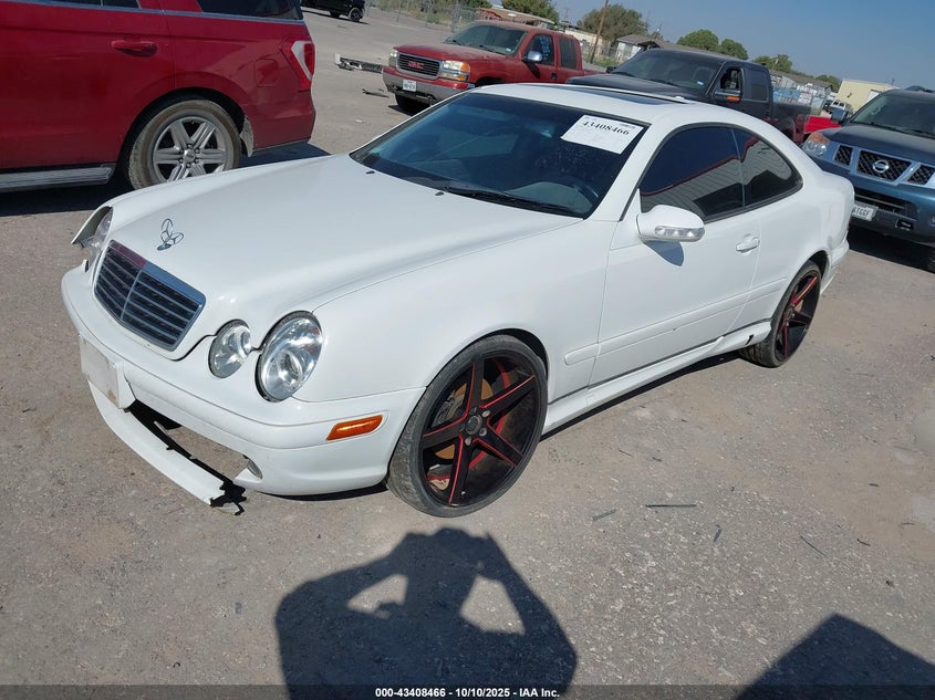 WDBLJ70G0YF155025 2000 MERCEDES-BENZ CLK-KLASSE photo no. 2