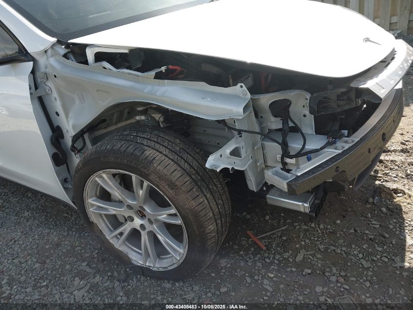 2024 Tesla Model Y Long Range Dual Motor All-Wheel Drive VIN: 7SAYGDEE0RA271052 Lot: 43408483